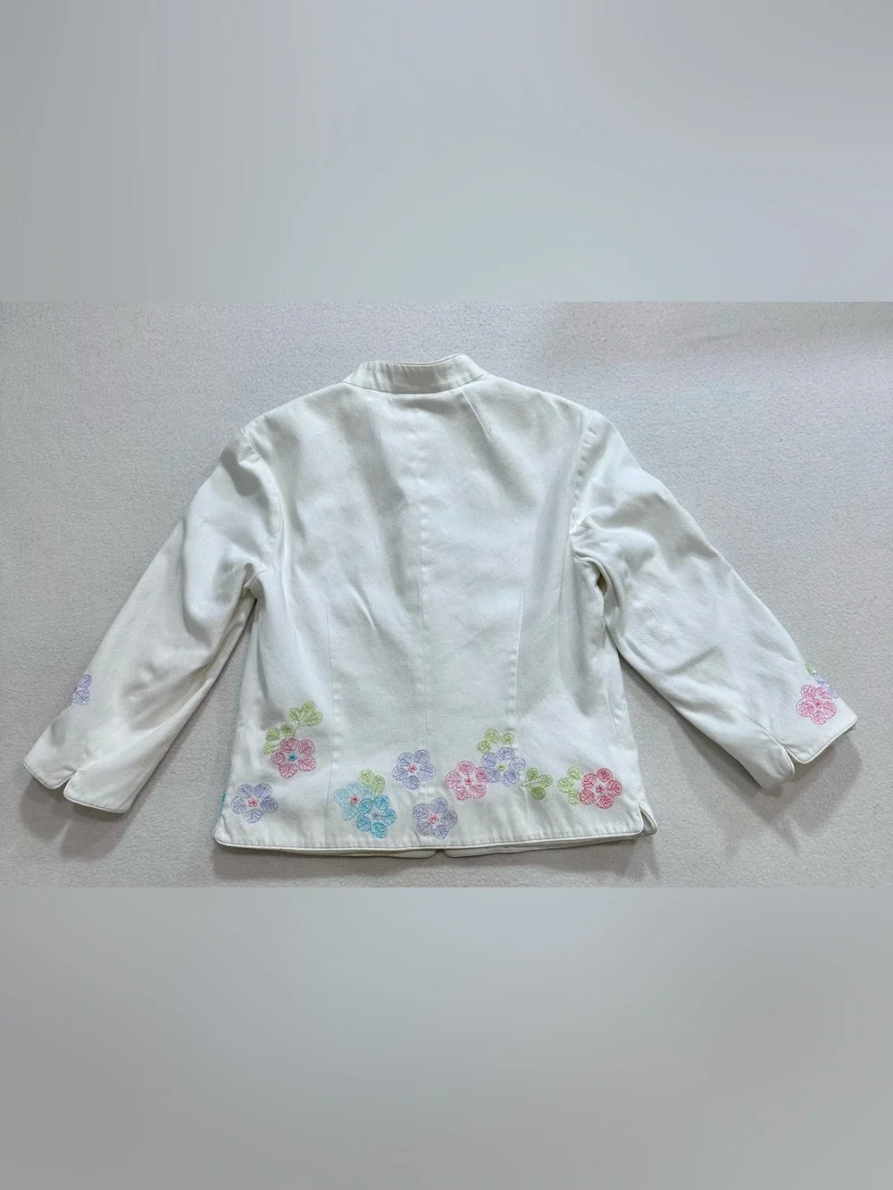 Sigrid Olsen White Jacket with Pastel Floral Embroidery - Picture 15 of 16